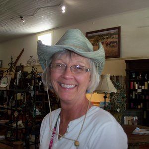 Meet your Posher, Myrna